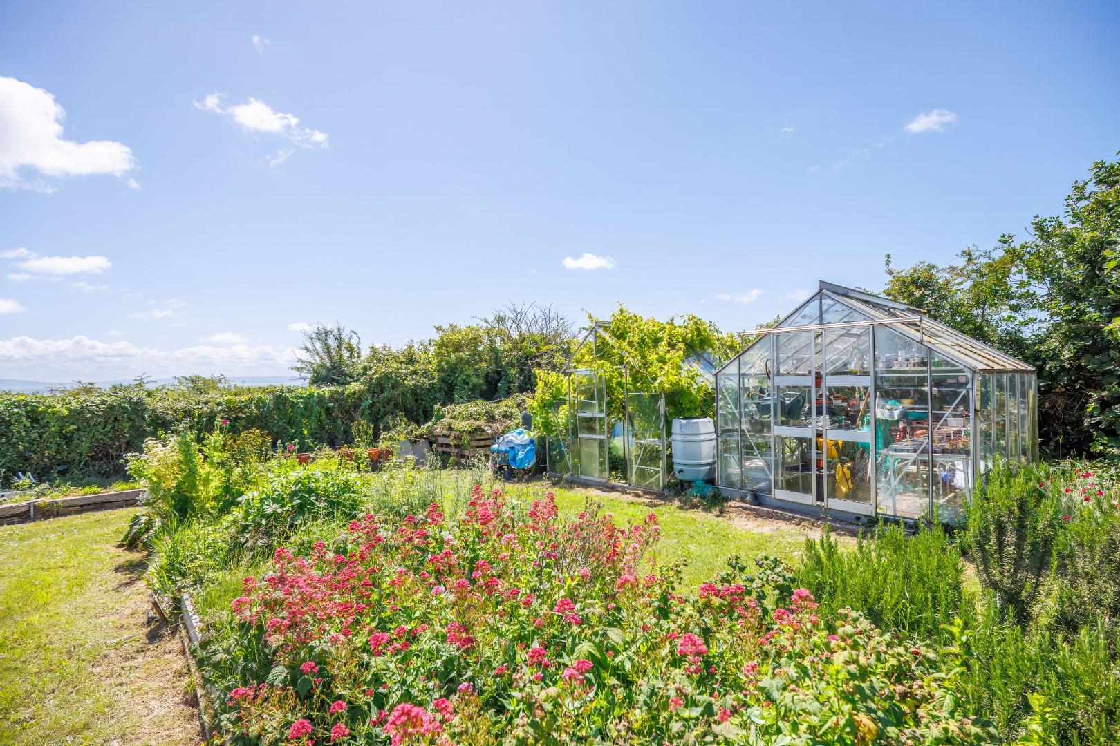 111 Fontygary Road, Rhoose, Barry, Vale Of Glamorgan, CF62 3DU